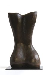 D43